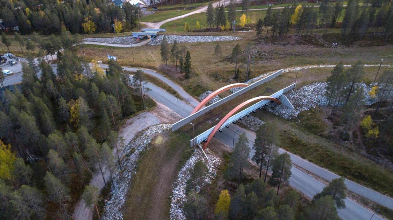 Ski-Inn Pyhaelinna Pyhätunturi Exteriör bild