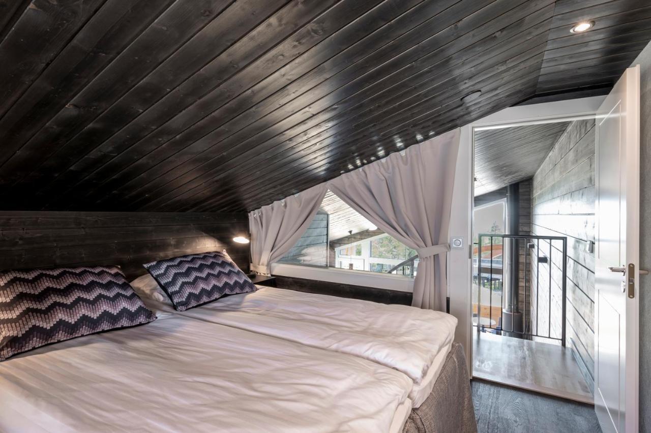 Ski-Inn Pyhaelinna Pyhätunturi Exteriör bild